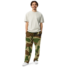 Load image into Gallery viewer, Camo Wide-leg joggers
