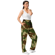 Load image into Gallery viewer, Camo Wide-leg joggers
