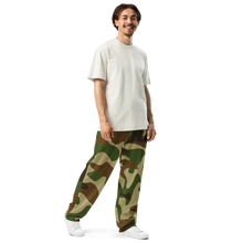 Load image into Gallery viewer, Camo Wide-leg joggers
